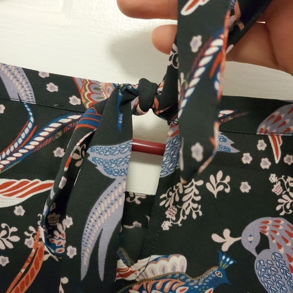 LOFT Colorful Peacock Print Blouse Size XL, Business Casual - Picture 11 of 11